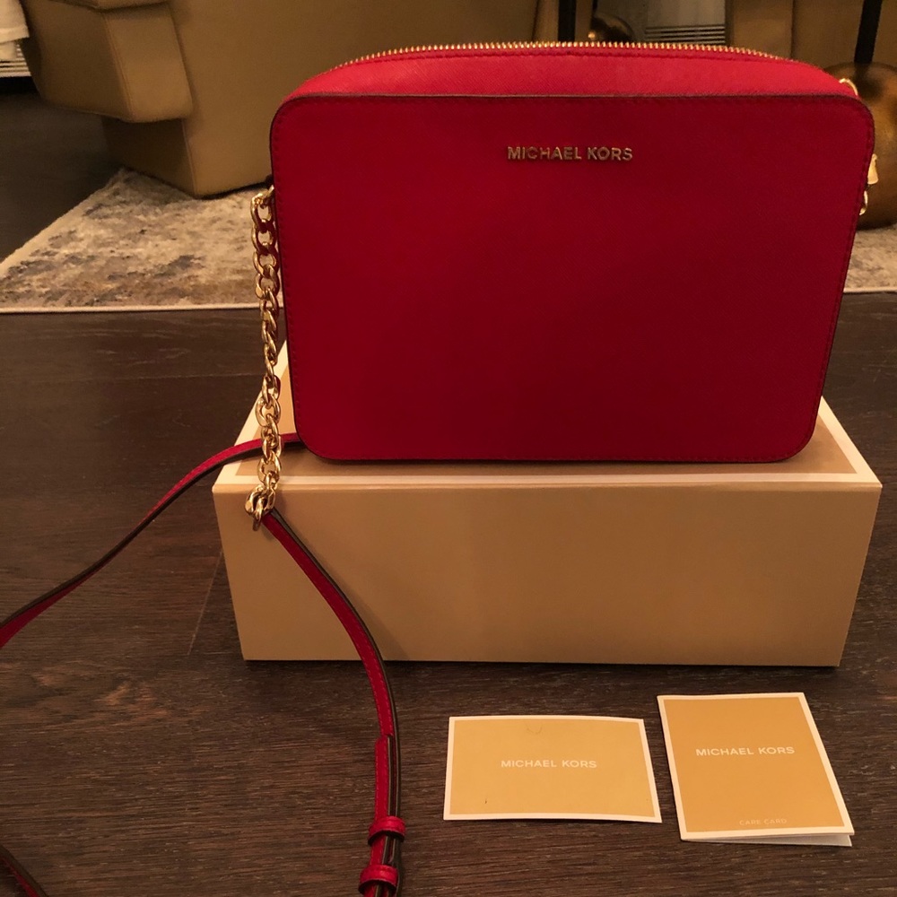 BRAND NEW Michael Kors Crossbody